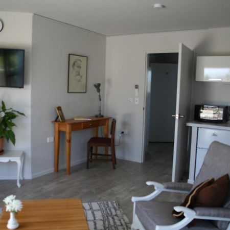 Ahava Bed & Breakfast Waimate エクステリア 写真